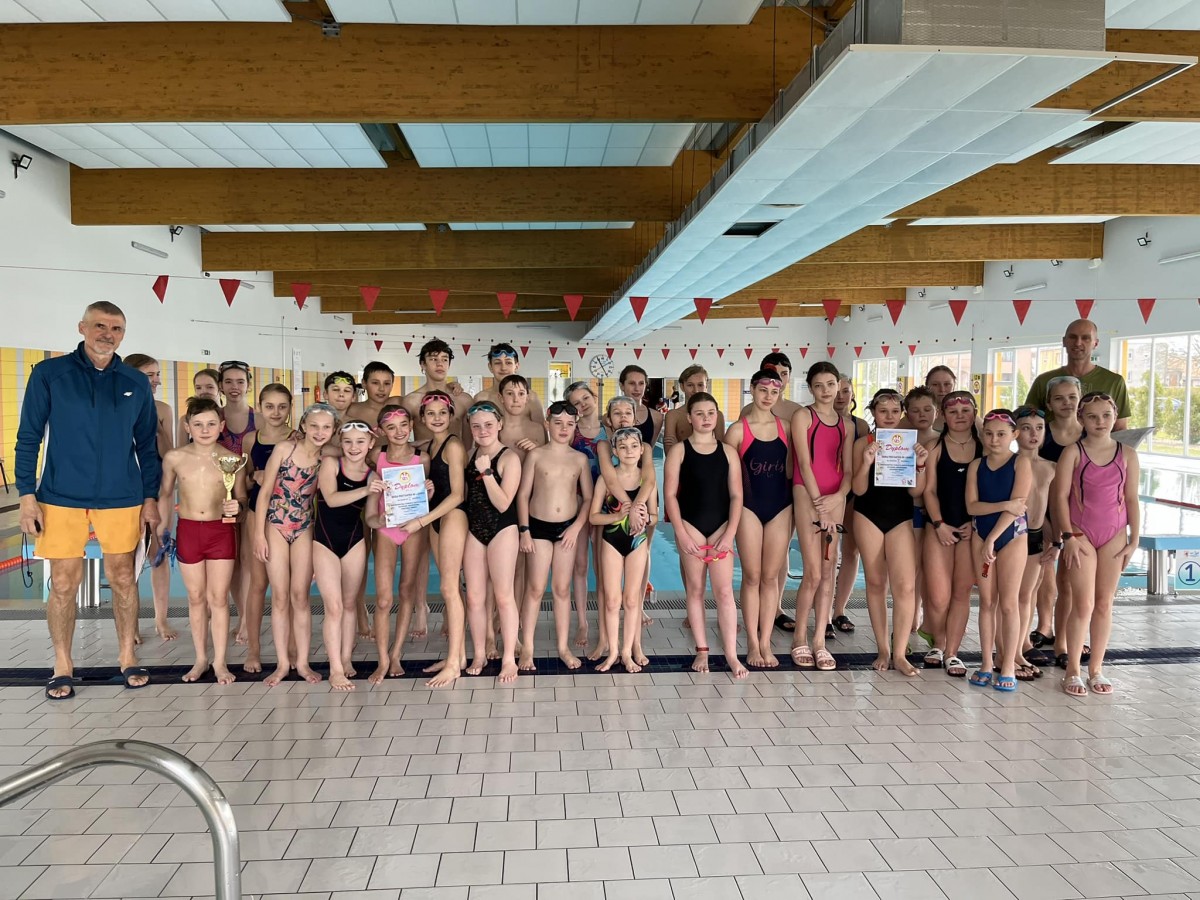 Mistrzostwa Powiatu Gryfickiego w pływaniu drużynowym dziewcząt i chłopców